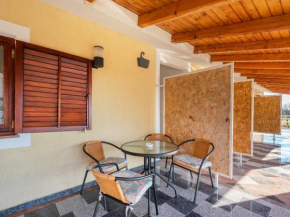 Beautiful Apartment in Jasenice near Sea